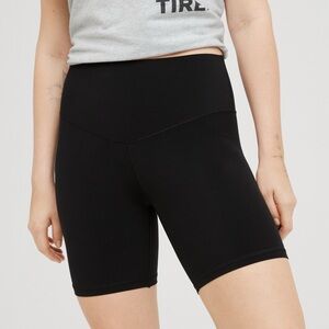 OFFLINE By Aerie Real Me High
Waisted 7" Bike Short Size XL NWOT